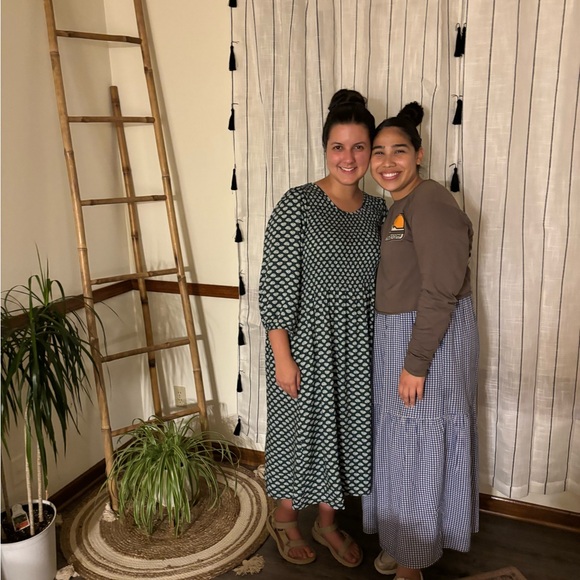 Meet your Posher, Madison - Picture 8 of 15